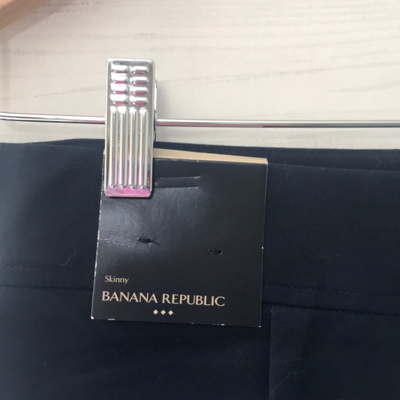 Banana Republic pencil skirt - Picture 3 of 4